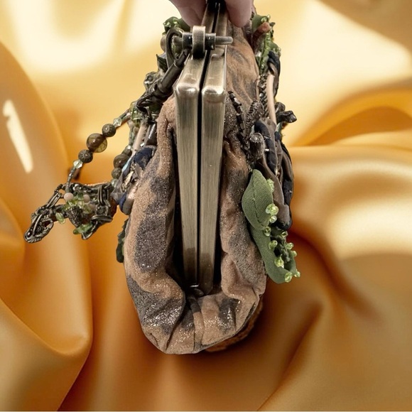 Vintage rare Mary Frances Bag,beaded,satin,kisslock,cottage core,Victorian green - Picture 6 of 10